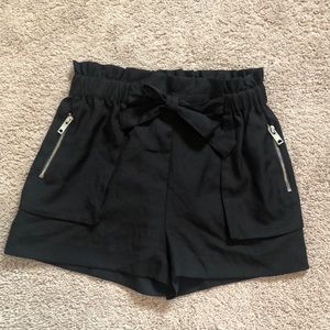Black paper bag waist shorts, size M